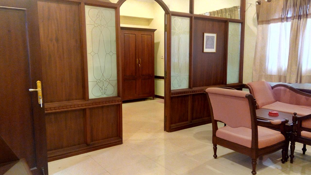 Ats Willingdon Hotel Kochi Ngoại thất bức ảnh